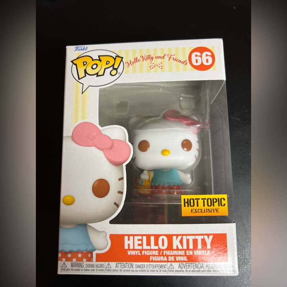 Sanrio Limited Edition Hot Topic Hello Kitty Funko